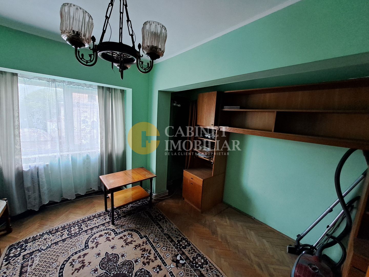 100 mp Ultra-Central: Apartament 4 Camere pe Bd. Independenței (Fără Risc) - Poză 8