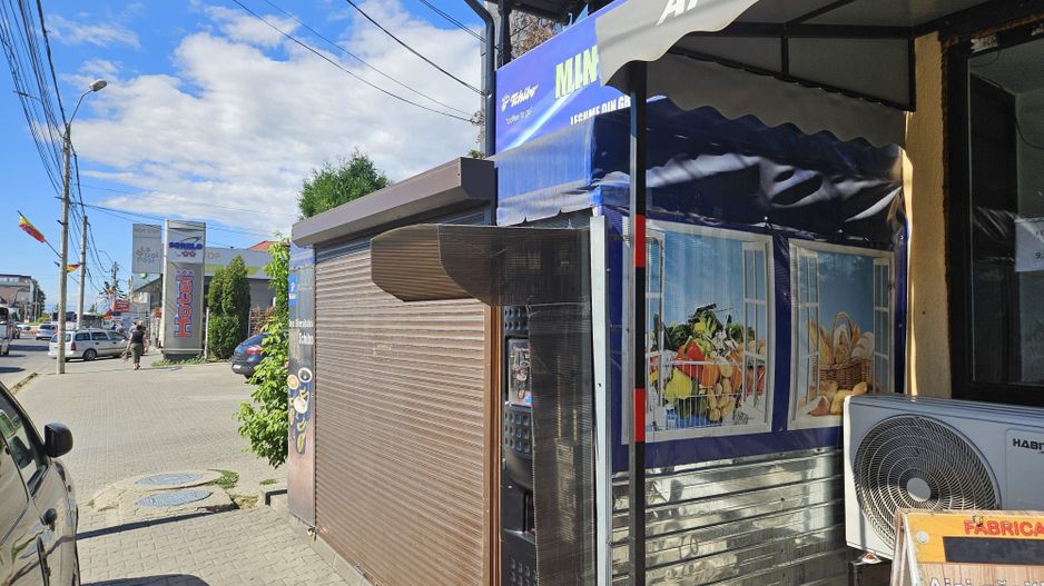 Inchiriere spatiu stradal, Bascov centru - Poză 2
