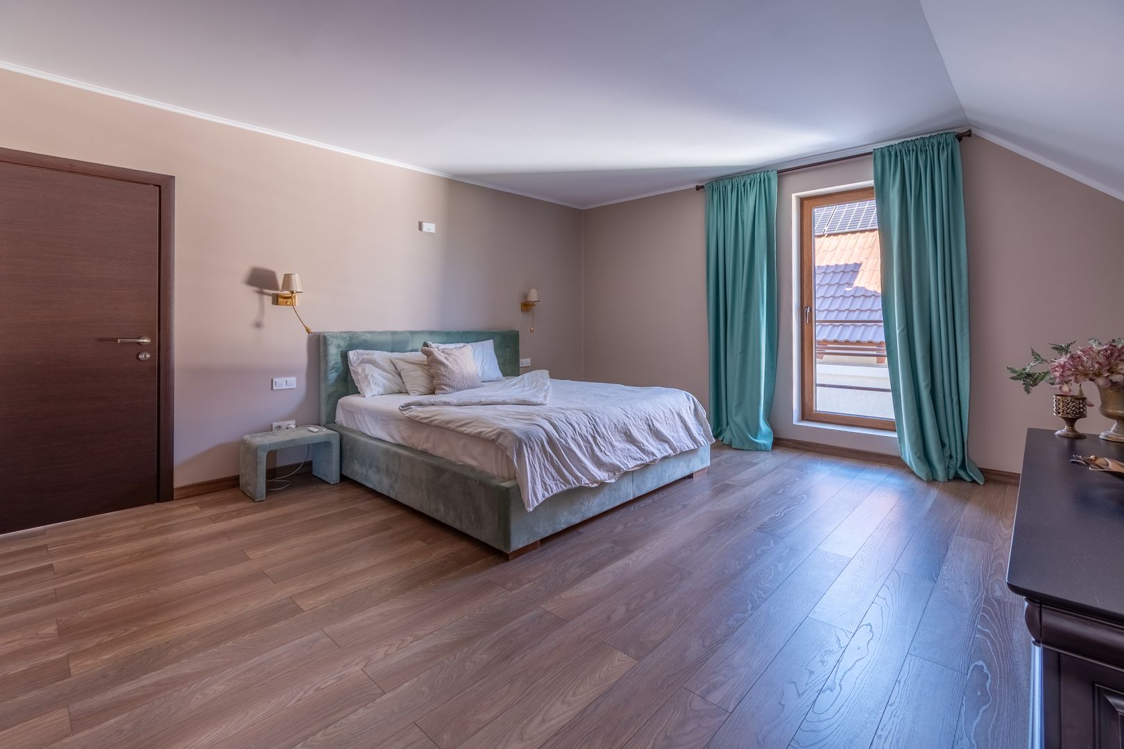 Proprietate exclusivista de vanzare: 2 case | 9 camere | 2000 mp teren - Poză 13