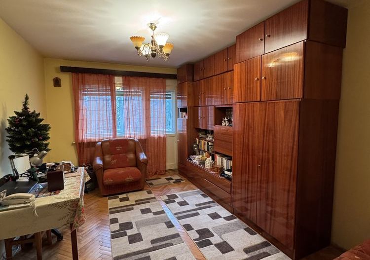 Apartament de vânzare în Micro 15 - Poză 1