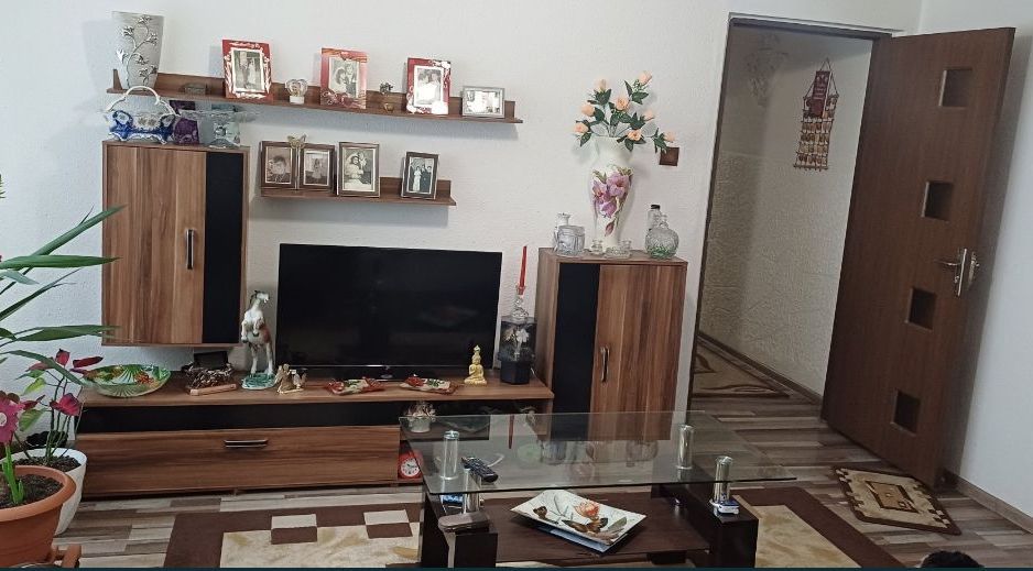 3 camere Tomis Nord-mobilat si utilat - Poză 1