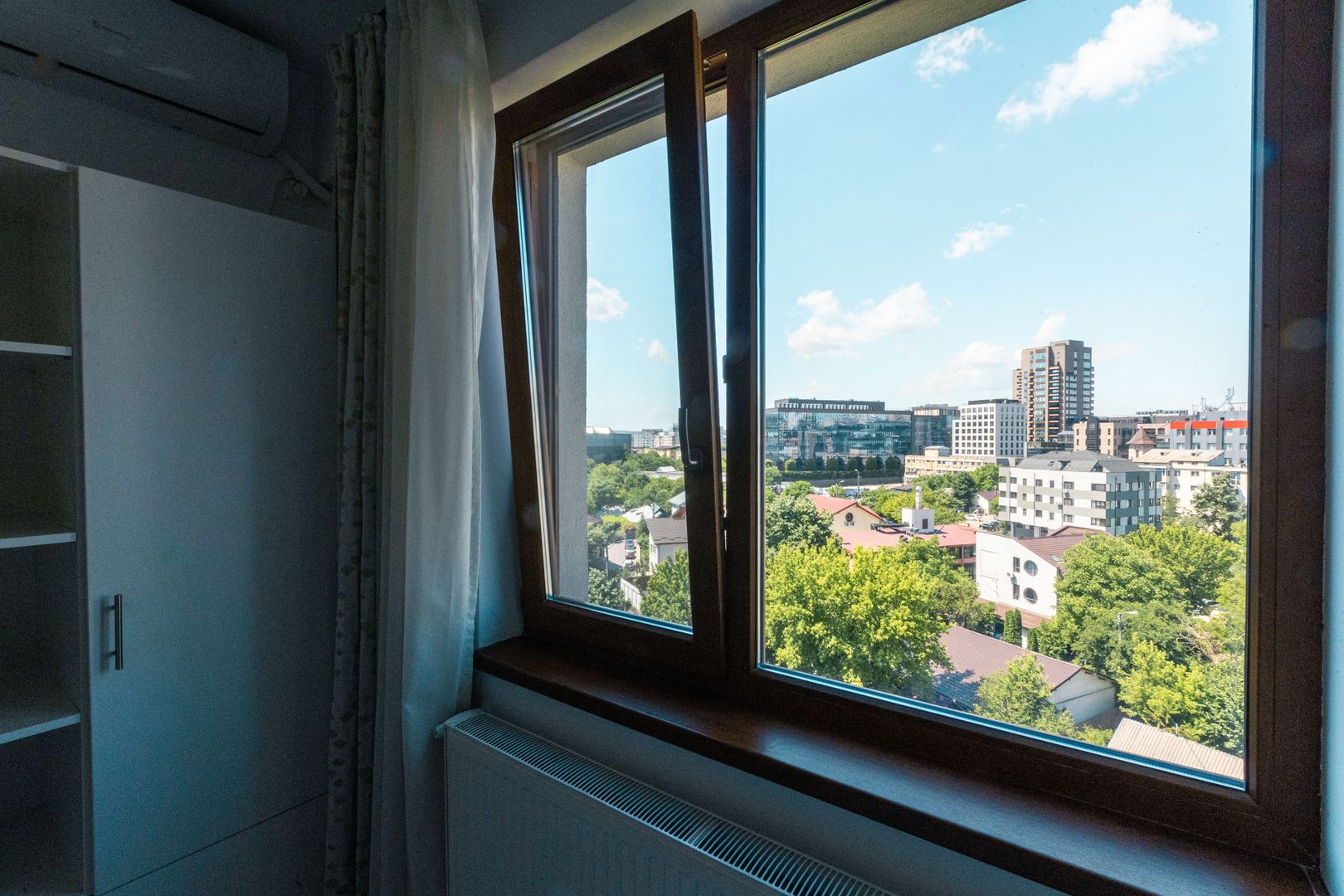 Apartament decomandat | Zona Palas | Vedere directa catre Palas - Poză 7