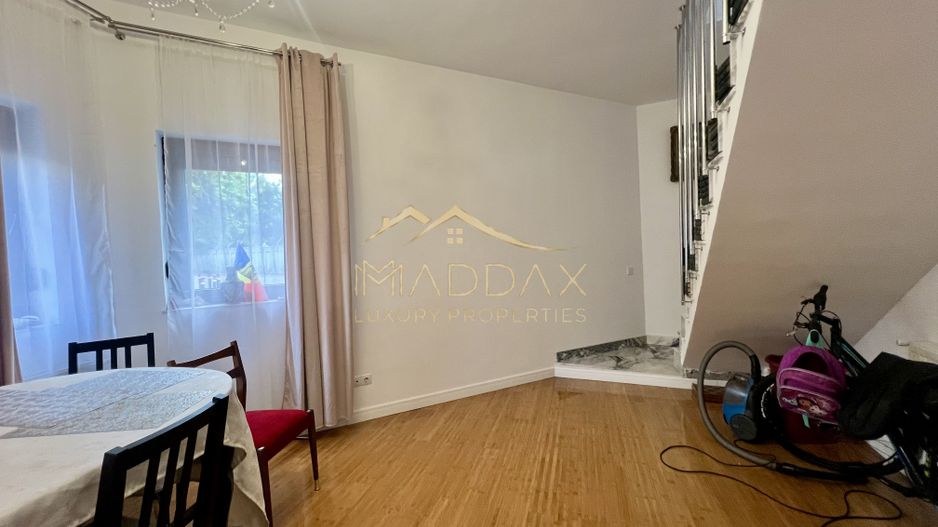 Casa **8 camere** // Domenii - Poză 12