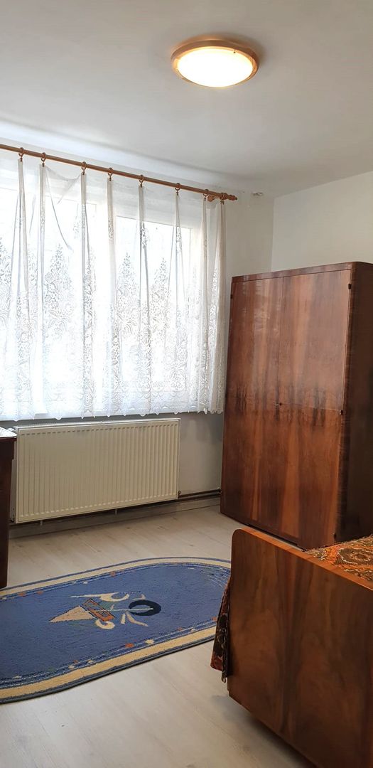 Apartament 4 camere de inchiriat Tractorul (Goga) - Poză 7