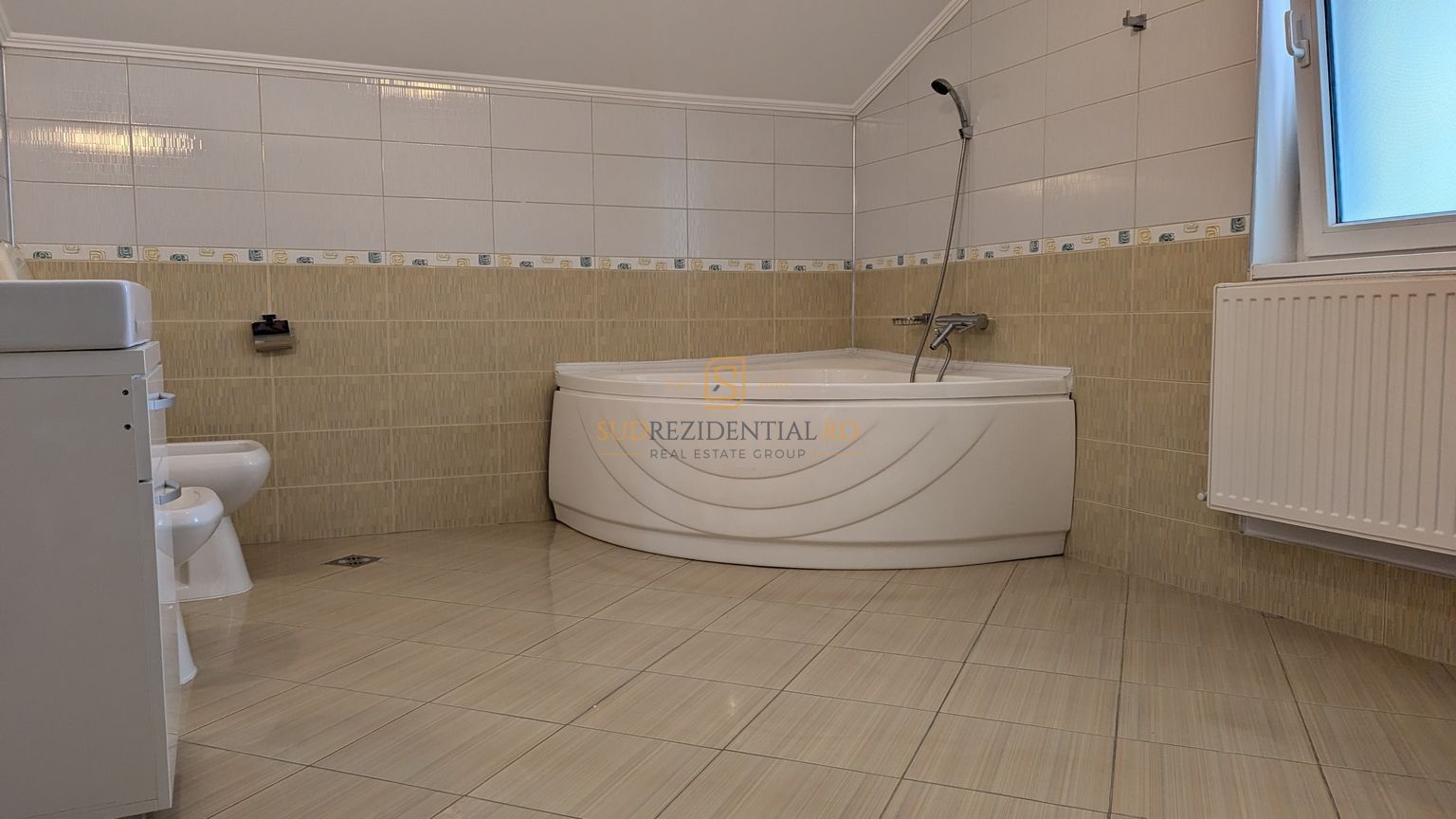 Vila in zona Berceni-Grand Arena, P+1+M, cu 1500 mp teren - Poză 19