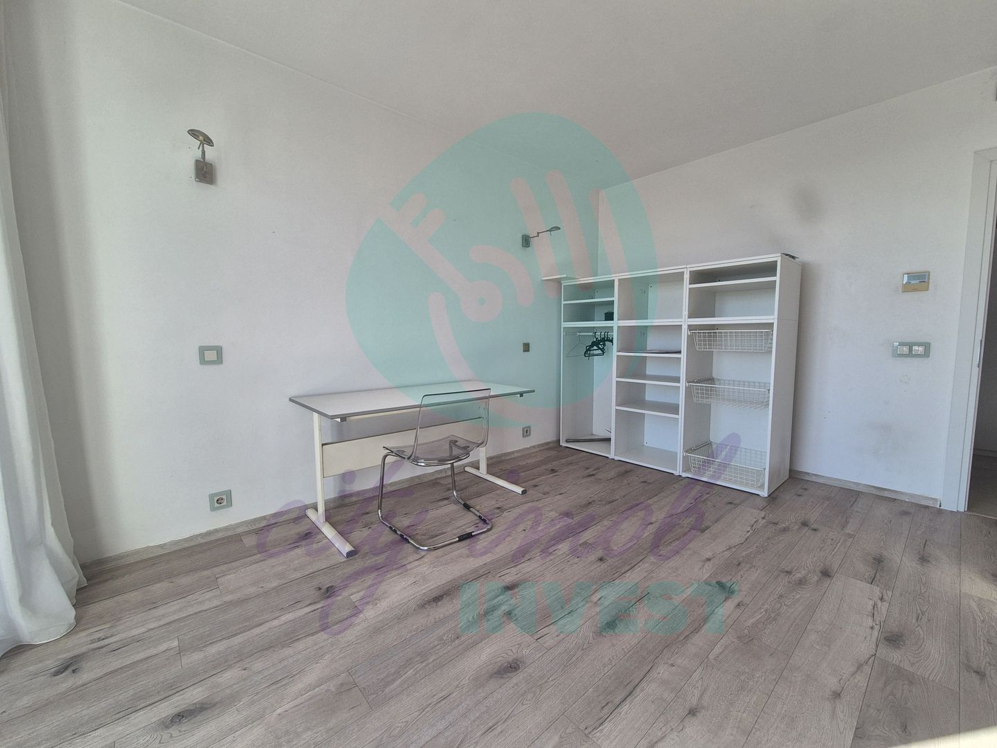 3 camere cu view spectaculos in Asmita Gardens - Poză 9