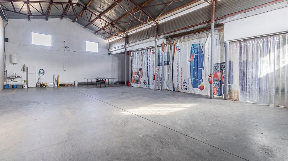 Investitie! Hala + birouri, 3300 mp teren, toate  utilitatile - Poză 8