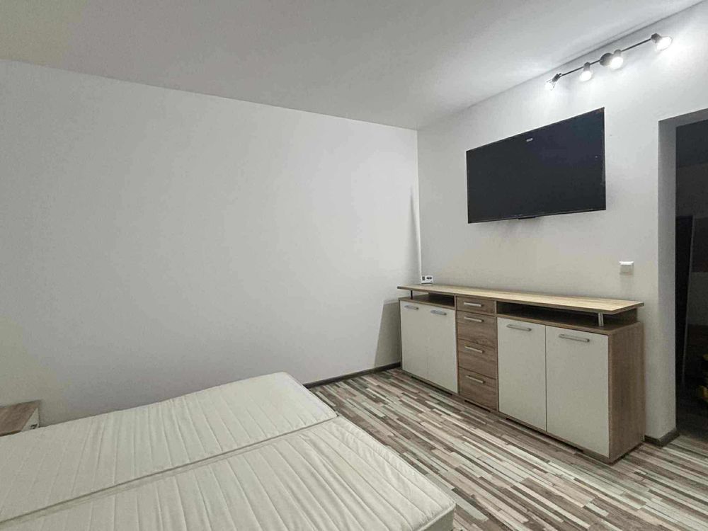 Giroc | 1 Camera | Mobilat si Utilat | Loc de parcare - Poză 2