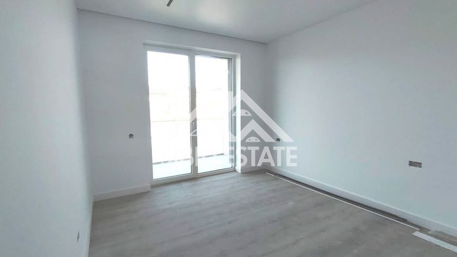 Apartament Premuim 3 camere Sibiu central, boxa si garaj - Poză 23