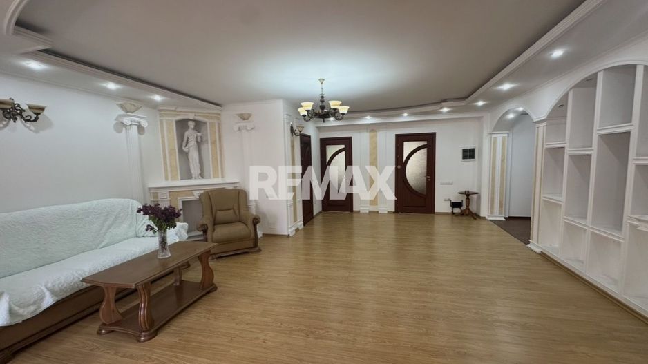 Apartament cu 2 odăi +living ultra centru, Mun. Chișinău - Poză 7