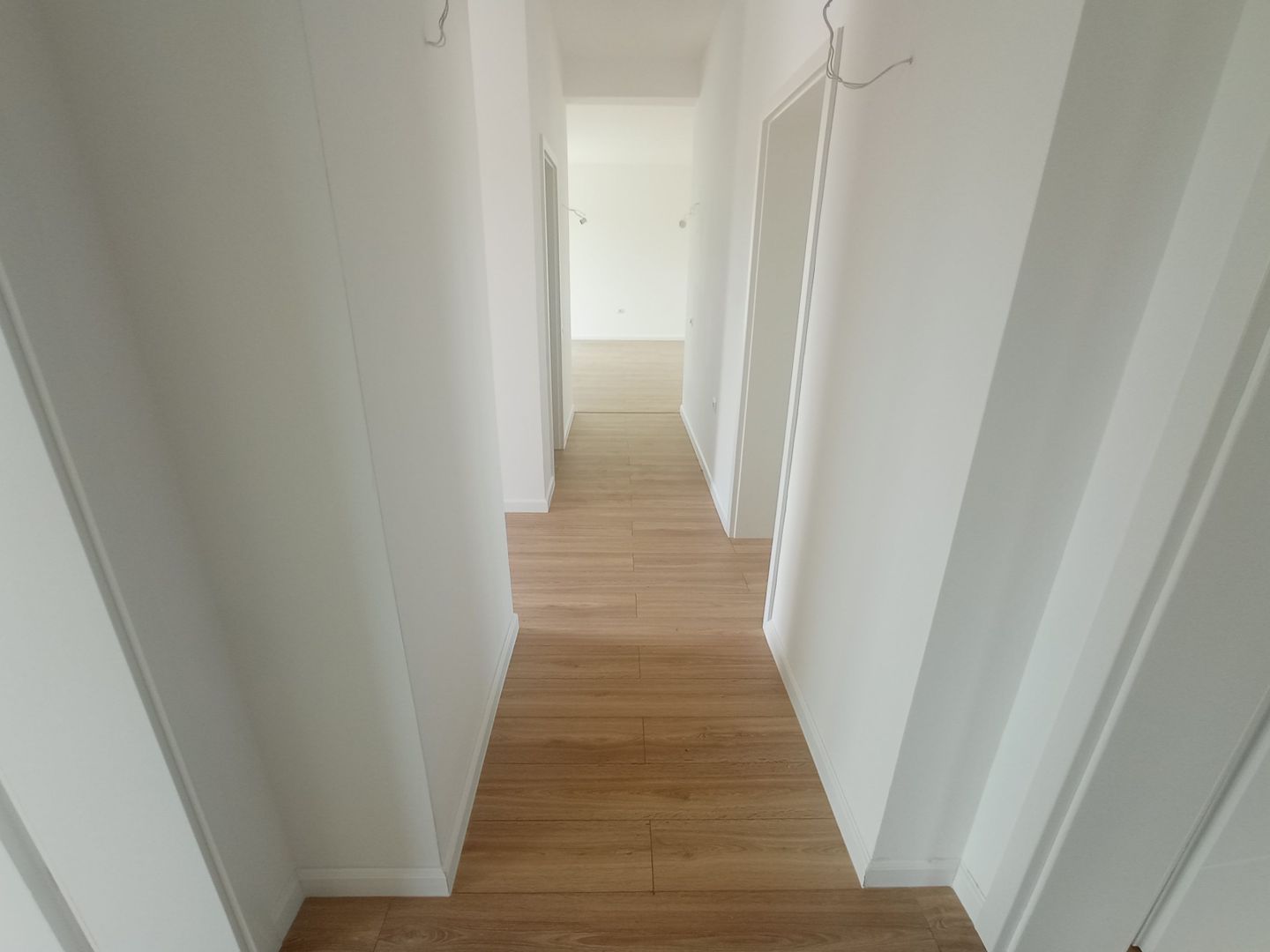 CASA SINGULARA DOMNESTI,FINALIZARE AUGUST, TOATE UTILITATILE, COMIS 0% - Poză 12