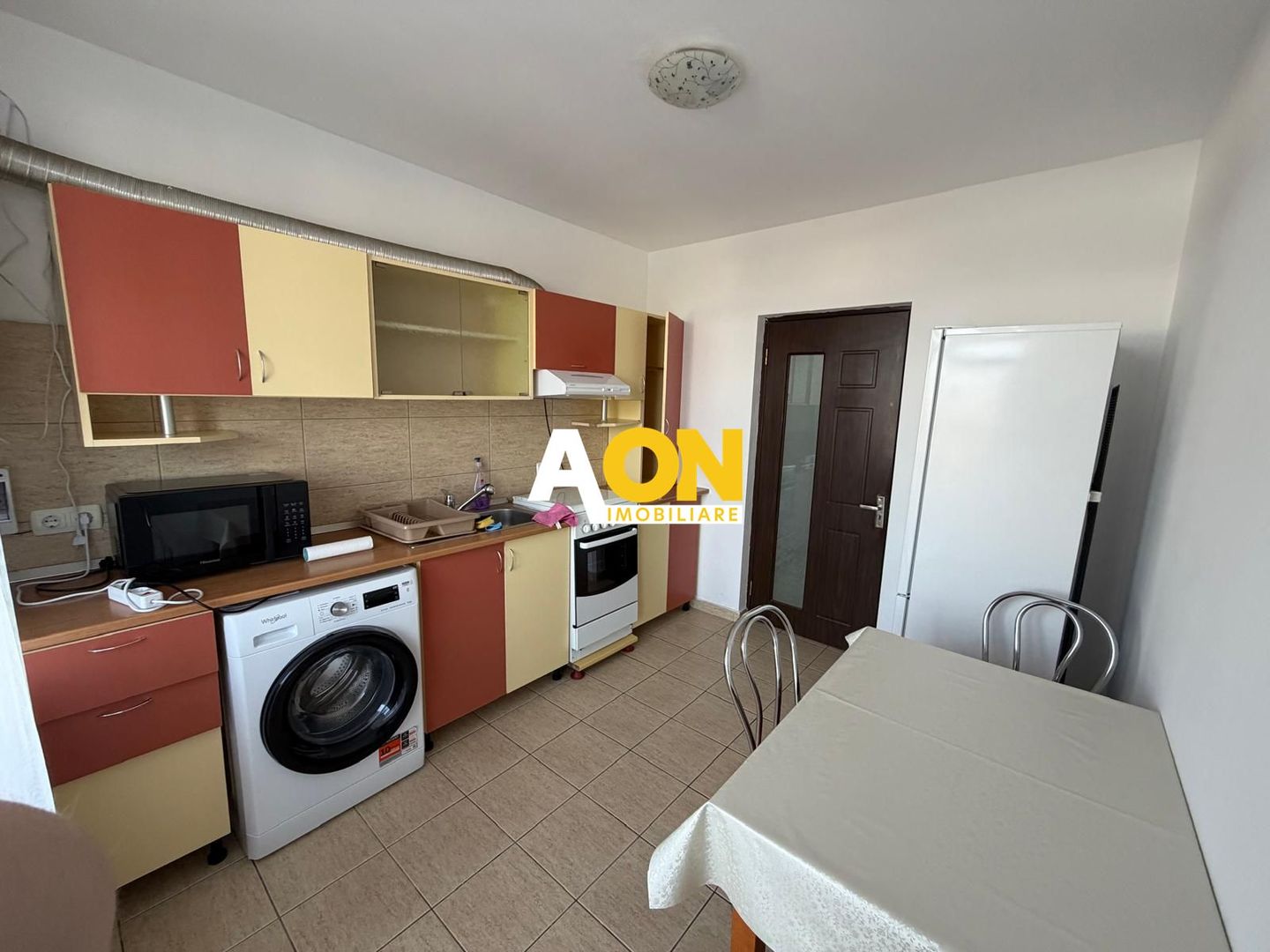 Apartament 2 Camere, Bloc Nou, Zona Cetate - Poză 8