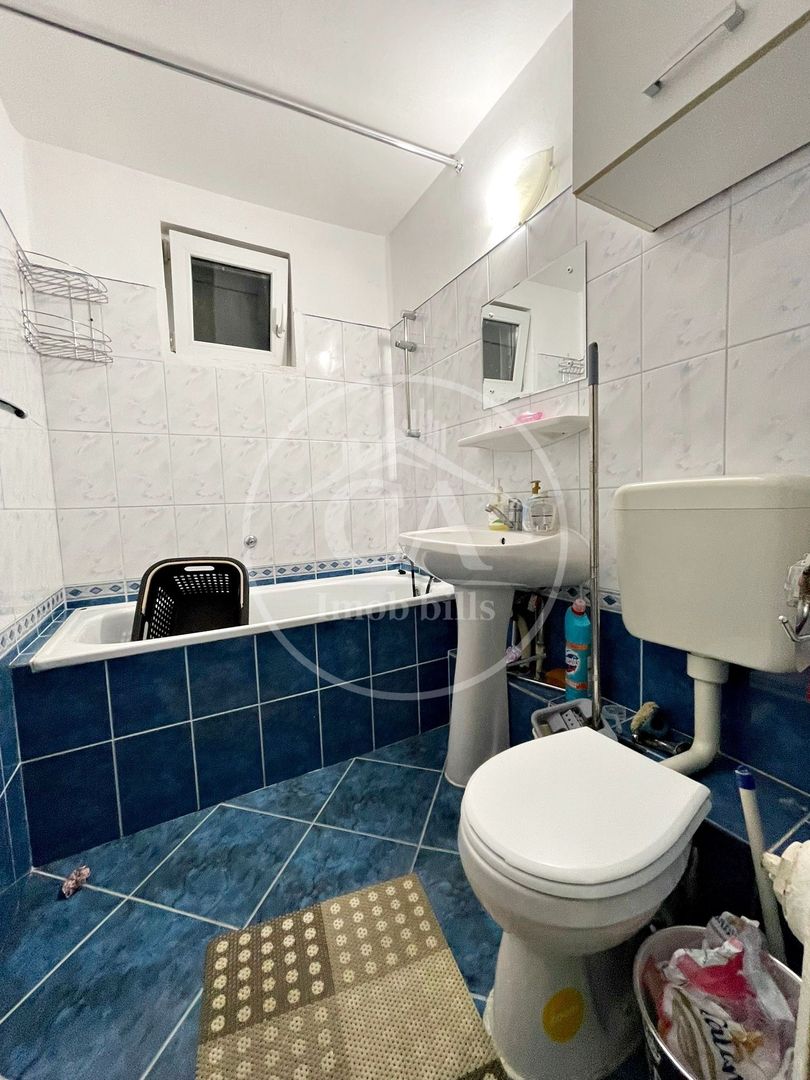 Apartament de închiriat cu 3 camere în zona Rogerius, Oradea - Poză 9