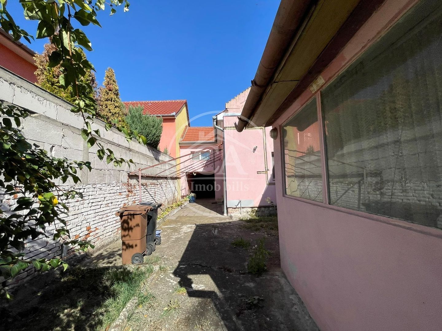 Casa de vanzare cu 4 camere in zona Nufaru,  Oradea - Poză 6