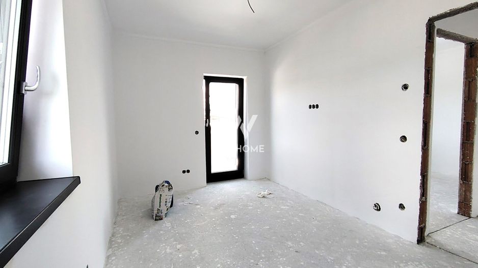 Casa Sibiu -  4 camere, 2 bai, curte - Poză 16