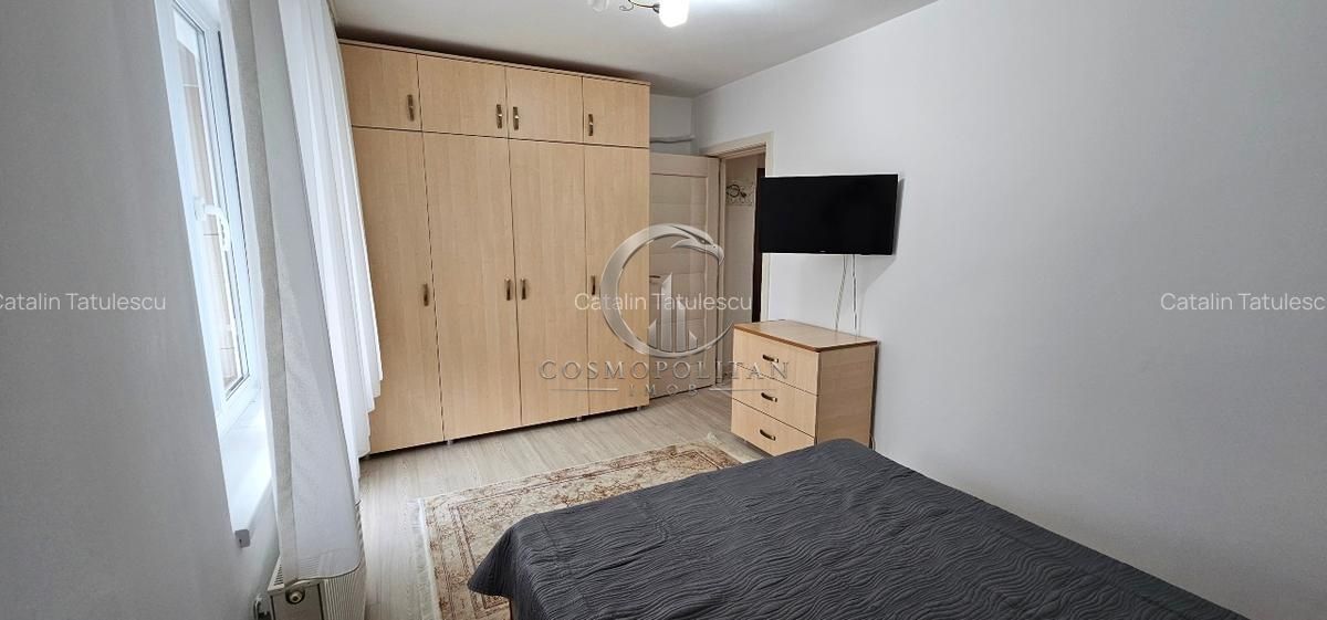 Apartament cu 2 camere ultracentral etaj 1 renovat mobilat utilat - Poză 12