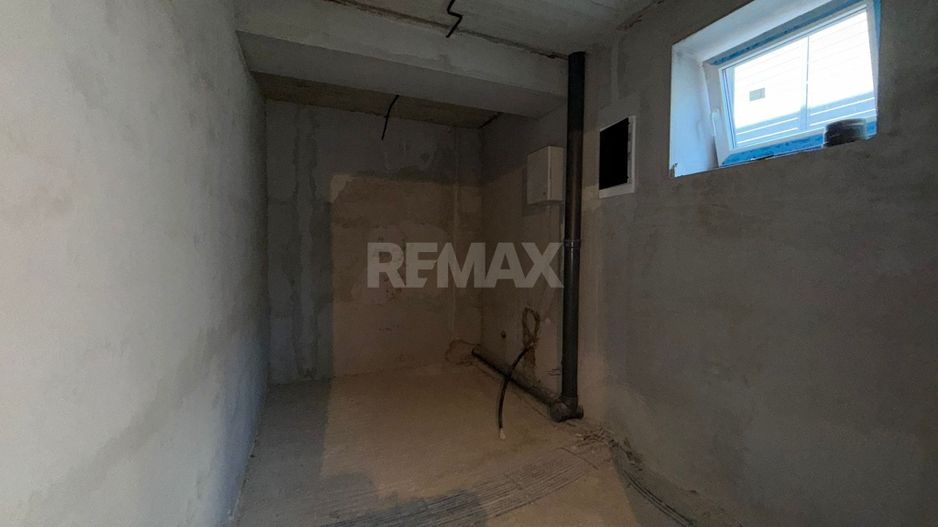 Duplex Hi-Tech 250 m2, Pașcani - Poză 10