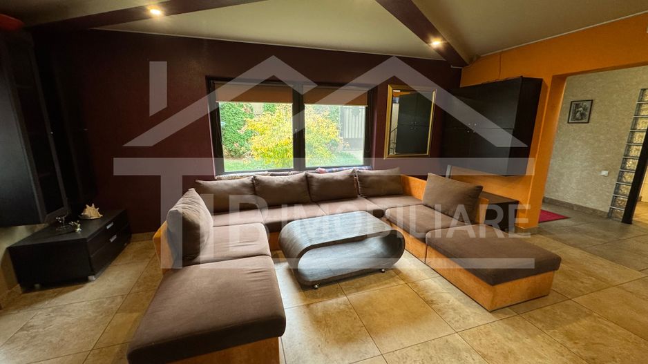 Casa cu 4 camere, 230mp, garaj, Zona Corunca - Poză 3