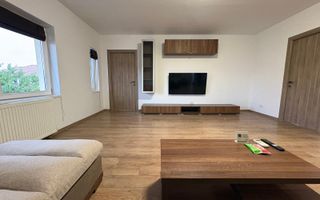 Apartament la curte, 2 băi, loc de parcare, zona linistita, dressing - Poză 2