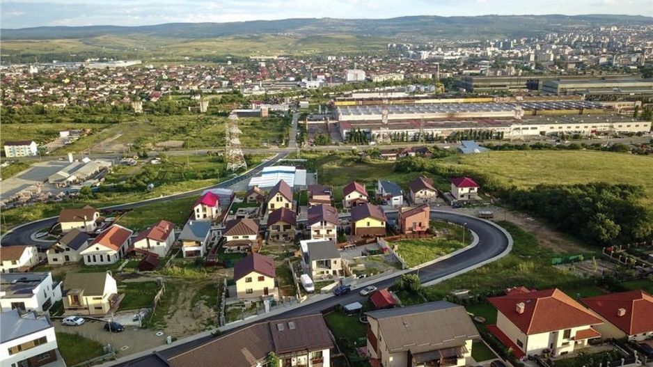 Apartament spatios si versatil ideal pentru o familie - Poză 2