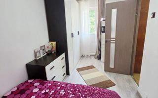 Apartament 3 camere, etaj 3, Malu Roșu – Str. Rîșnovenilor - Poză 4
