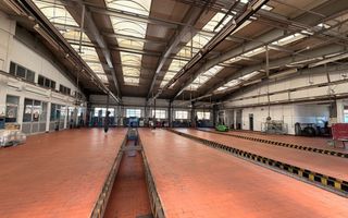 Hala industrială+spații administrative- Str. Tractorului - Poză 1