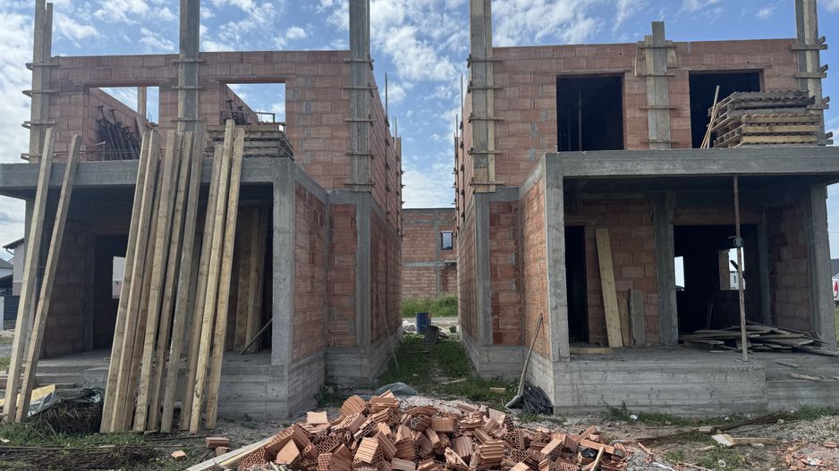 Individuala Sacalaz P+E,4Camere,3 Bai,Proiect Modern - Poză 11