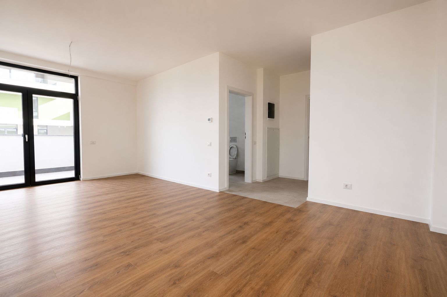 Apartament nou cu 2 camere, Complex Ateneo, 54.5 mp, direct de la proprietar, parcare inclusa - Poză 13