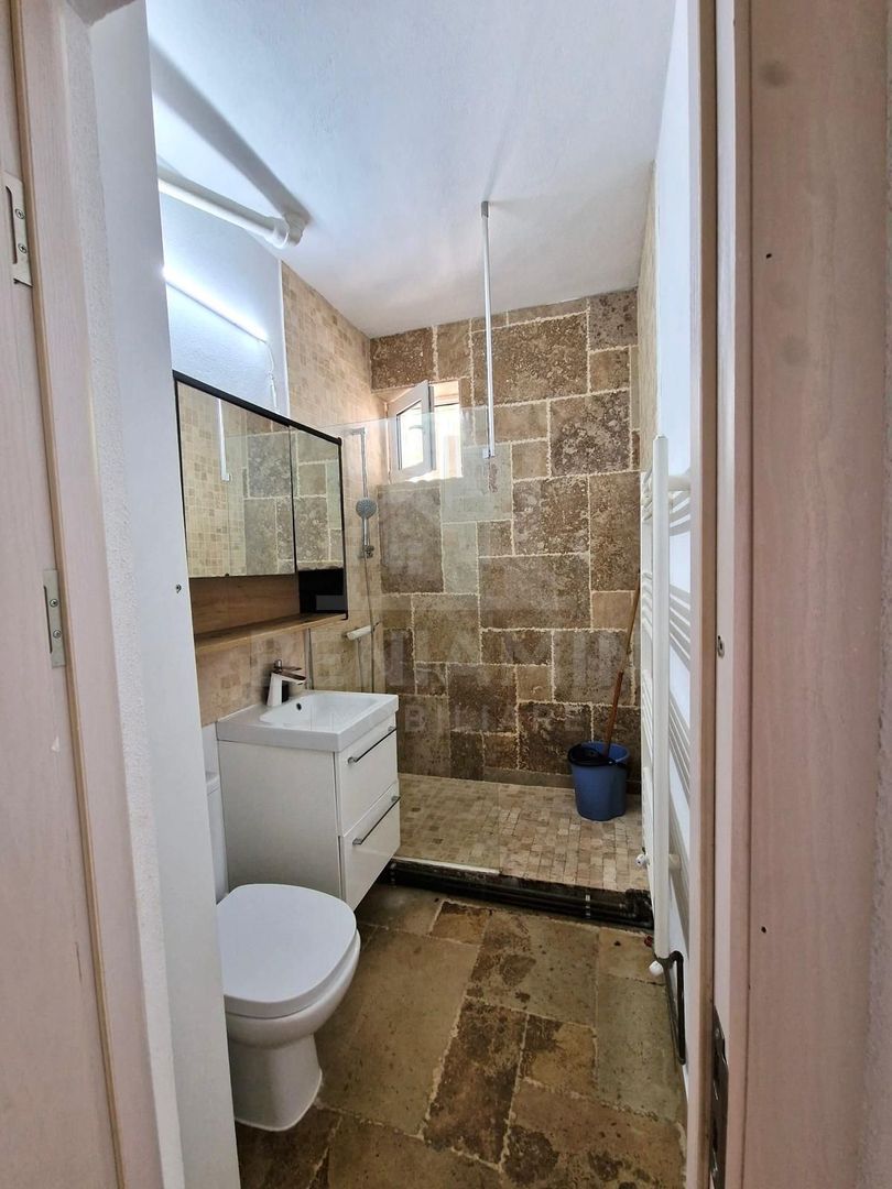2 decomandat - centrala proprie - mobilat - utilat - English Park - Poză 5