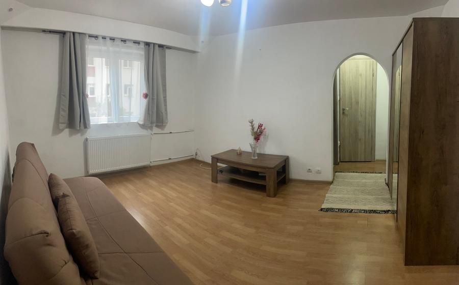Vand apartament 2 camere - Poză 1
