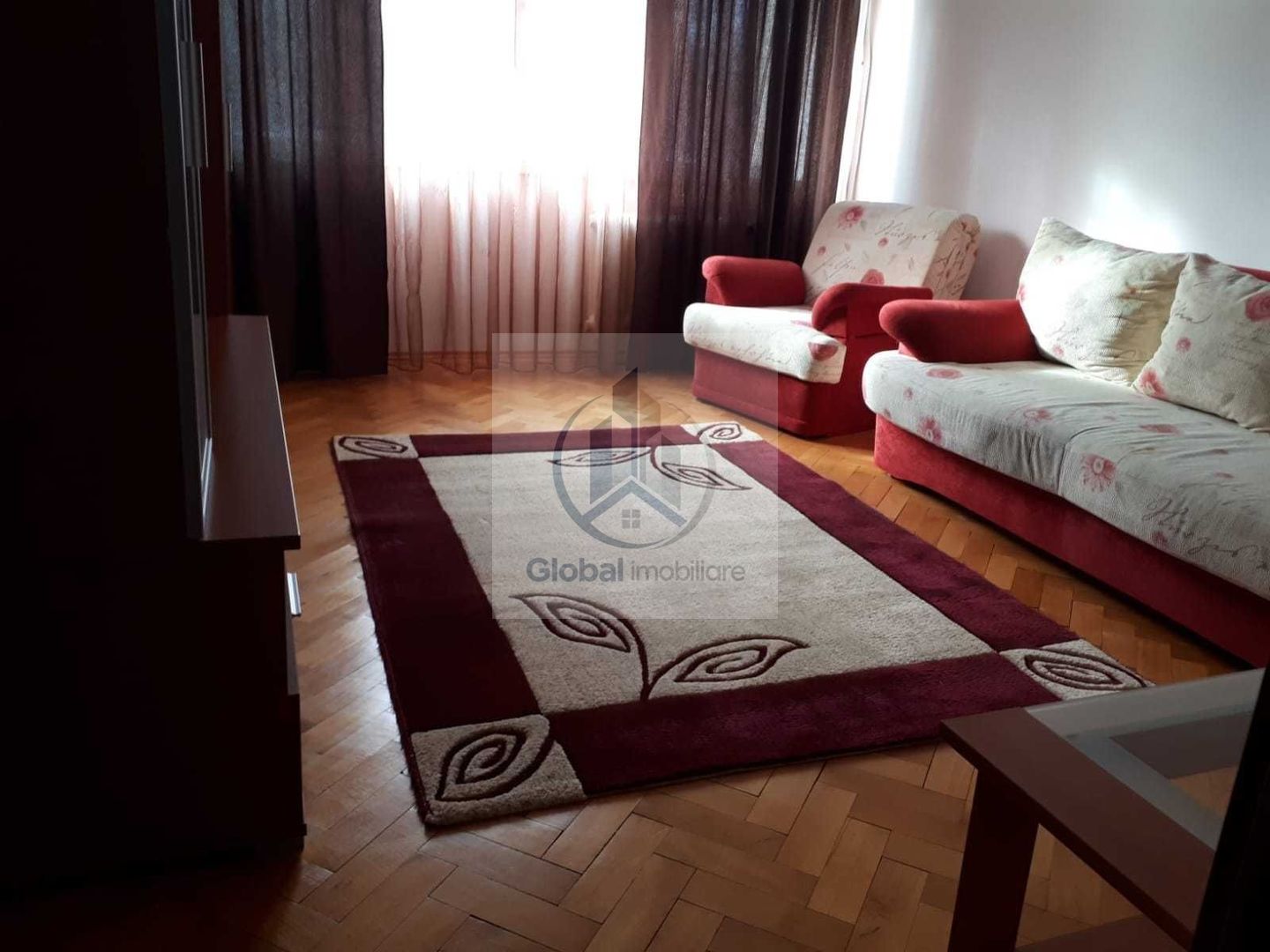 Proprietar inchiriez Ap 2 camere Etaj 3 decomandat Titan - Poză 1