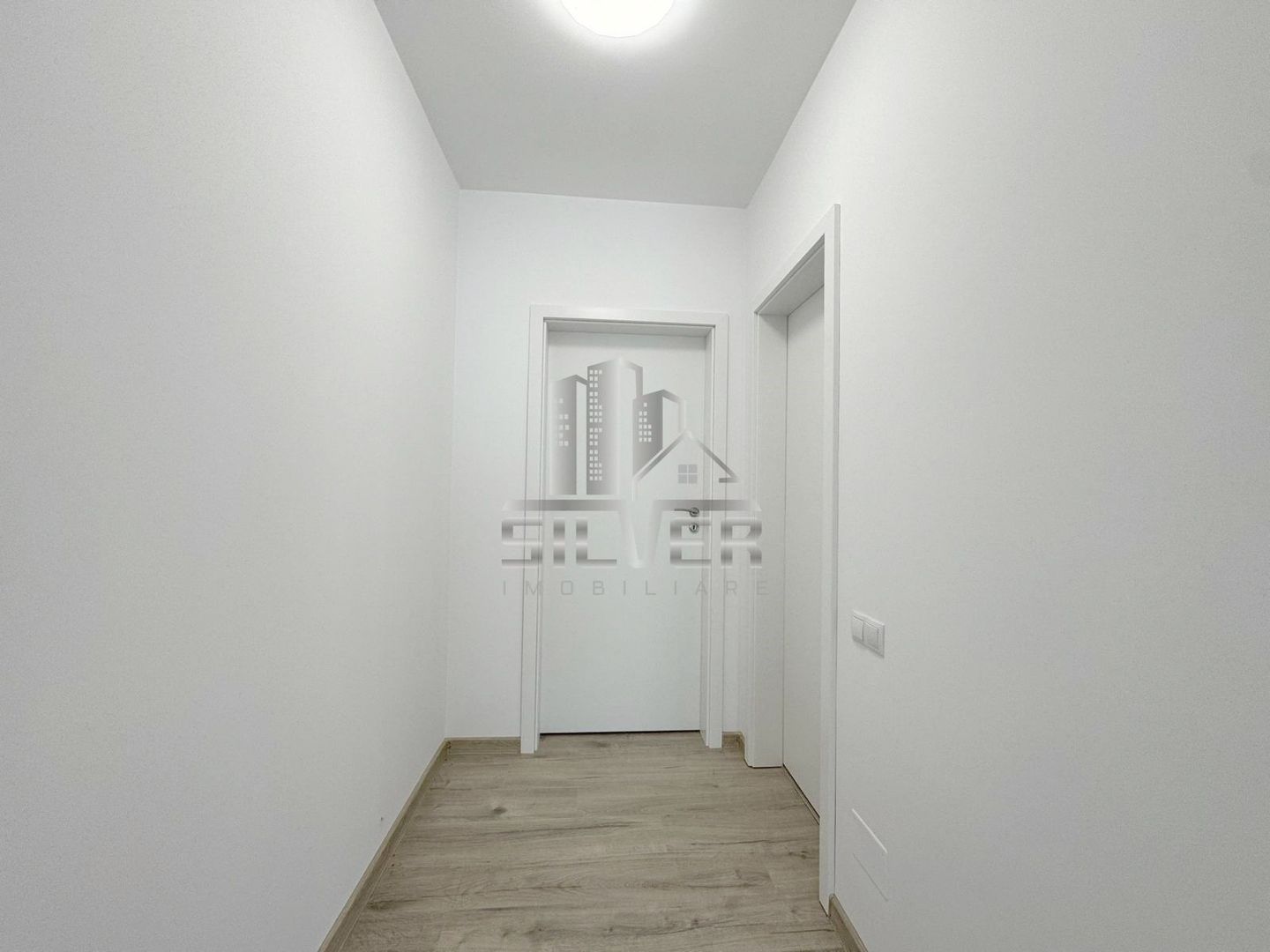 Apartament cu 2 camere/gradina 75 mp/zona Parc Poligon. - Poză 4