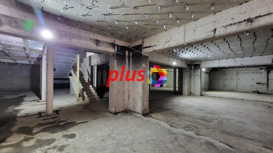 Clădire mixta -3600 mp - Poză 2