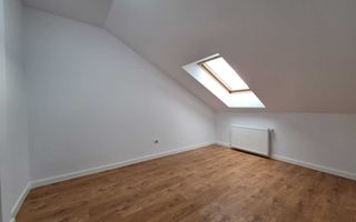 Apartament cu 4 camere tip mansardă,  Floresti. - Poză 4
