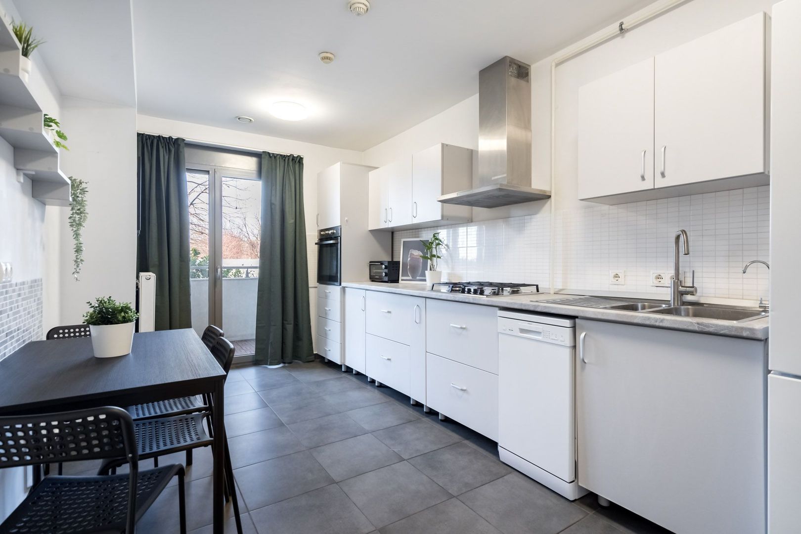 COMISION 0% - Apartament 4 camere superb 130mp, cu terasa, in incinta Green Lake - Poză 11