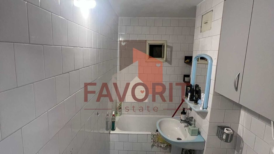 1 camera, decomandat | etaj 2 | centrala proprie | balcon | zona excelenta - Poză 7