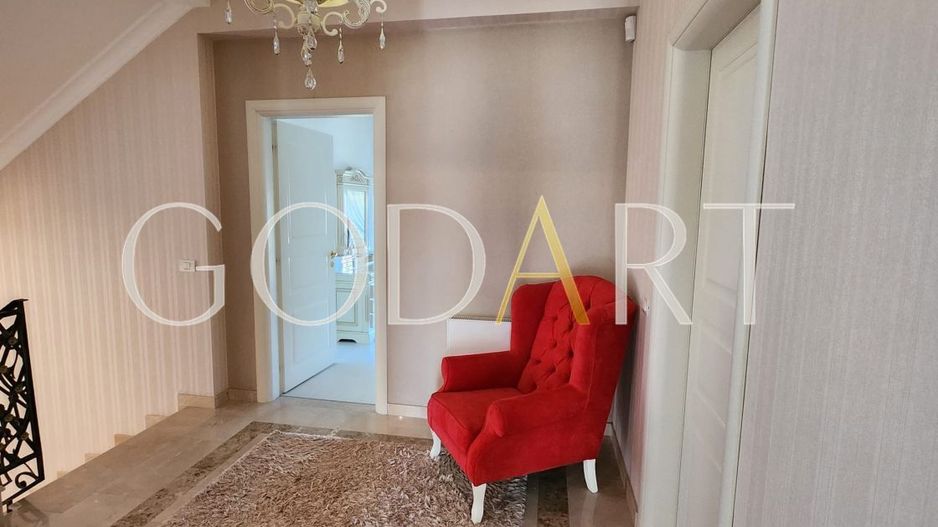 Resedinta exclusivista | Curte generoasa | Erou Iancu Nicolae - Poză 21