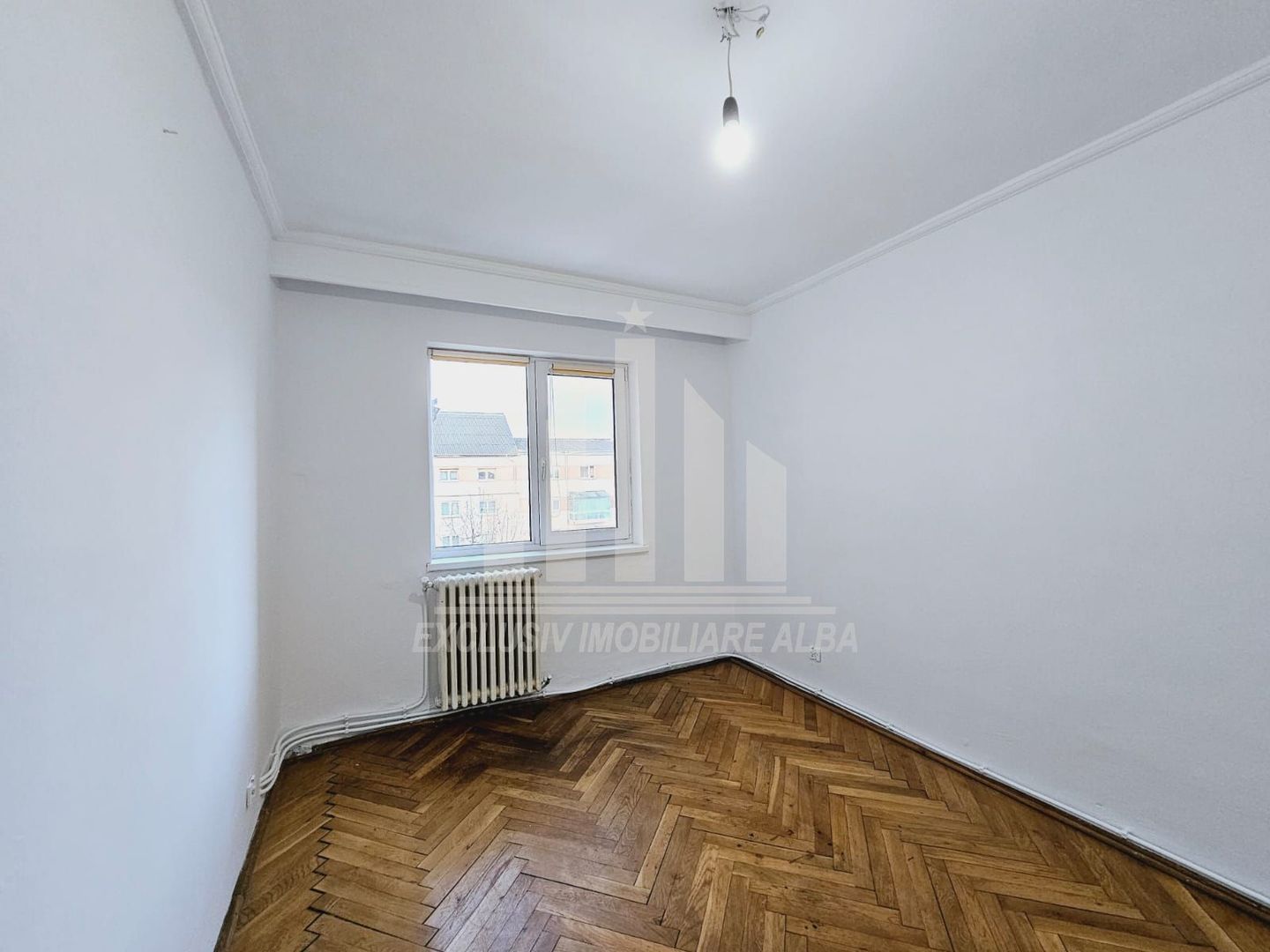 Apartament cu 4 camere decomandate, Cetate - Poză 5