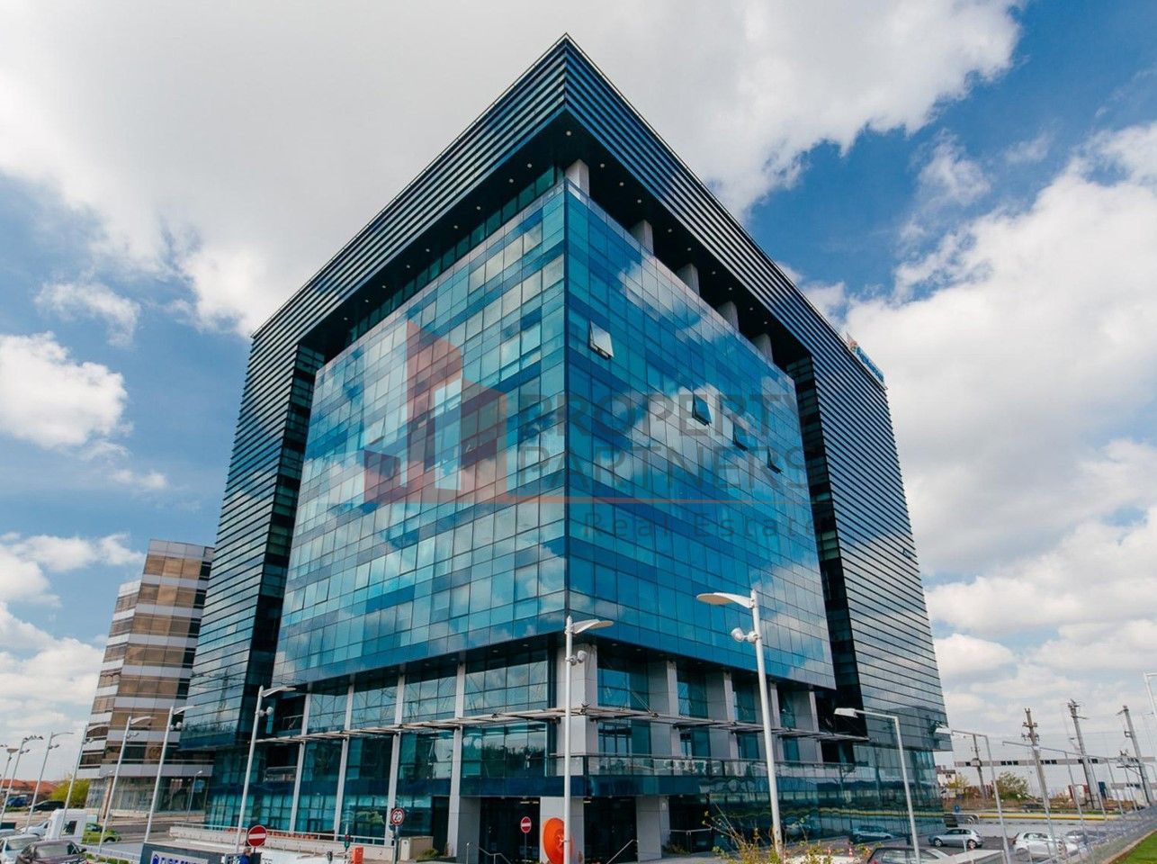 Spatiu modern pentru birouri - 2.287.45 mp - Bucuresti Nord - Pipera - Poză 1