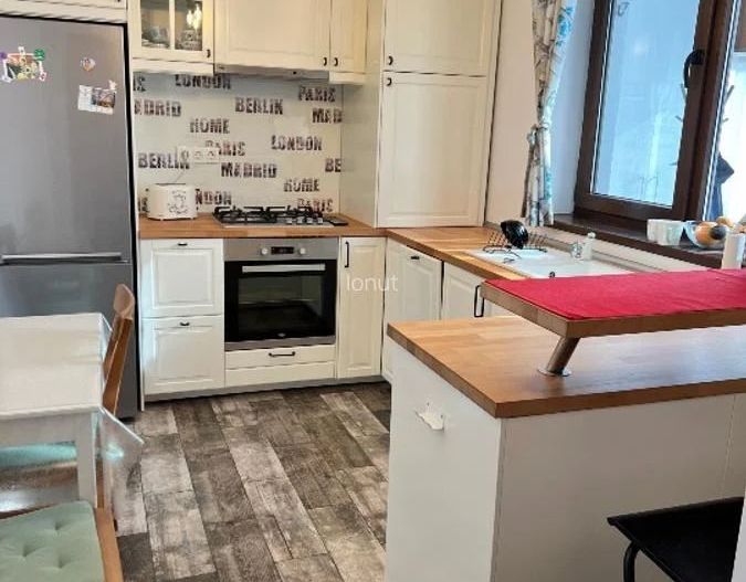 Oferim spre inchiriere casa/vila 4 camere - Poză 2