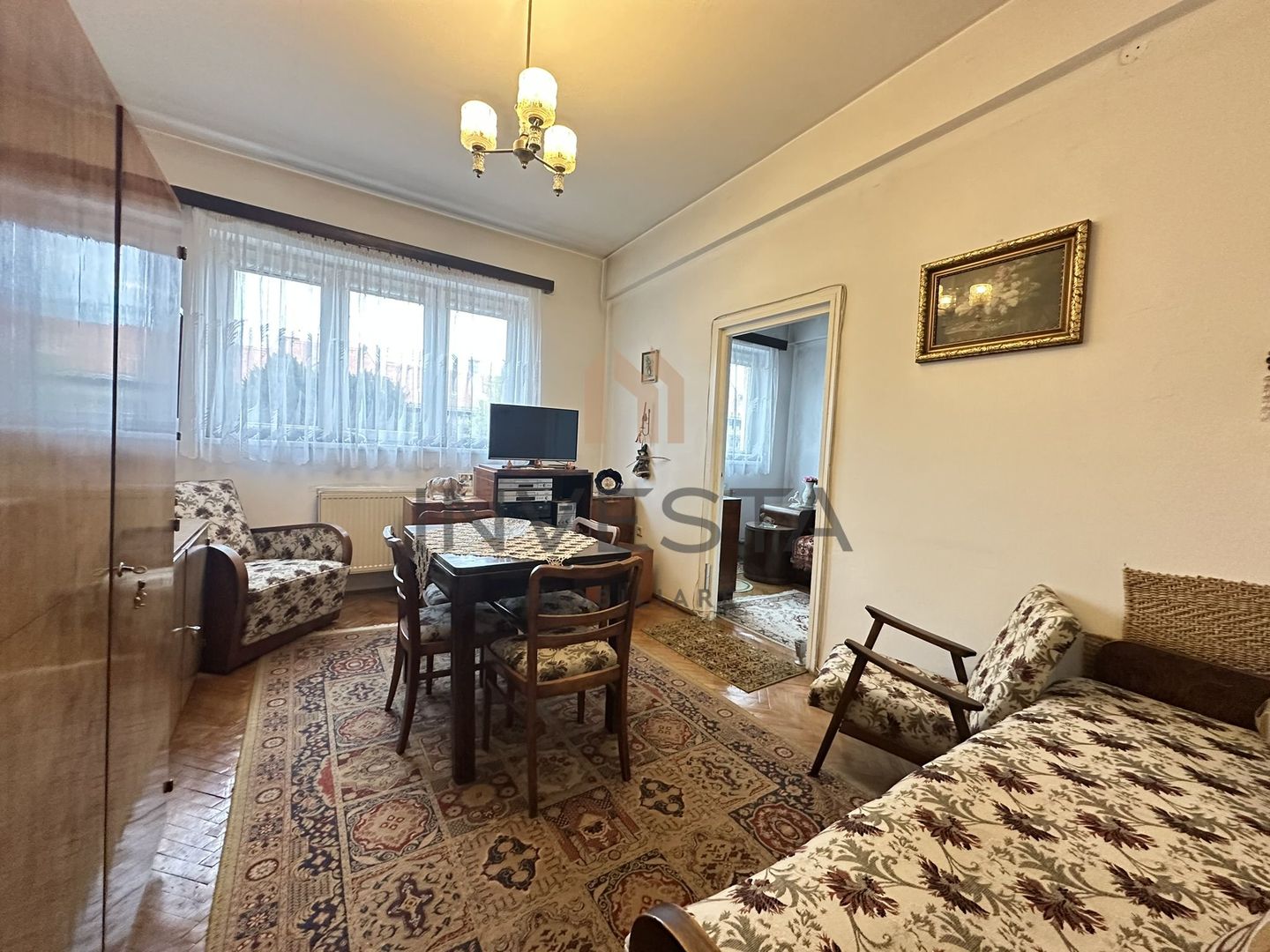 Oportunitate! 3 camere cu view spre Facultatea de Litere! 2800/mp ! - Poză 1