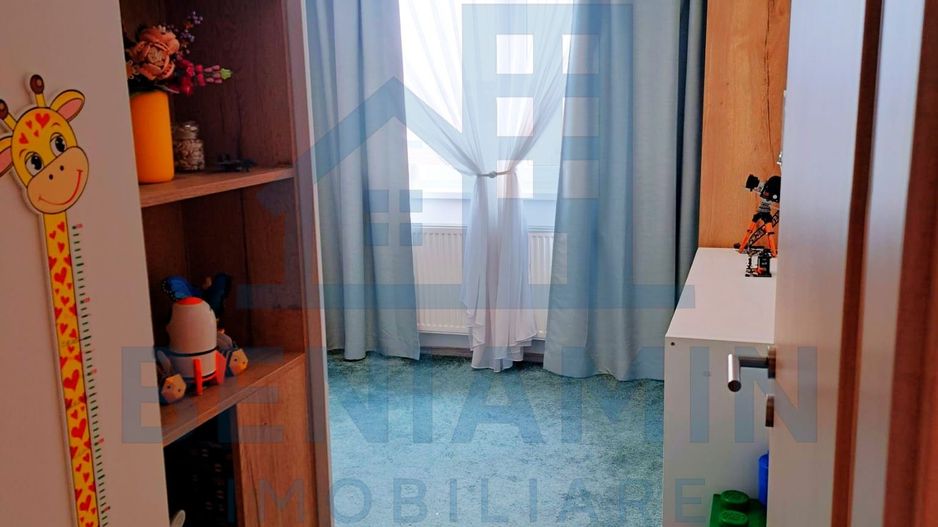 3 Decomandate-71mp-Mobilat-Utilat-Centrala-Lift-Parcare-Tractorul - Poză 3