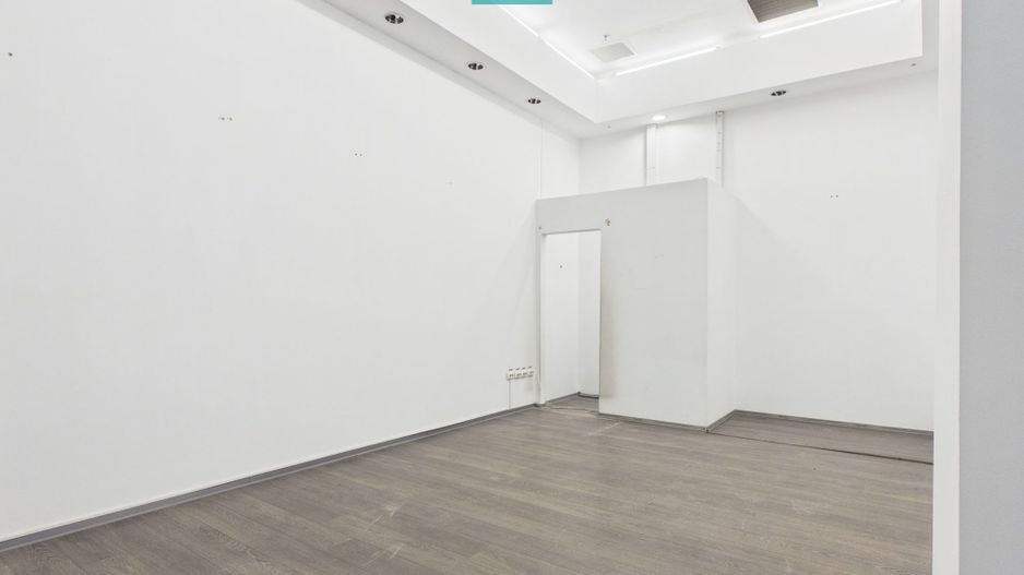 Spațiu comercial/de birouri/showroom în Arad - Poză 4