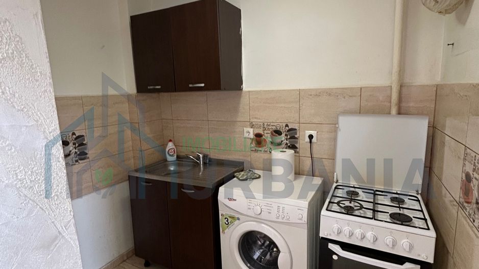 Apartament cu o cameră de închiriat, Tătărași, lângă stația de transport în comun Flux - Poză 2