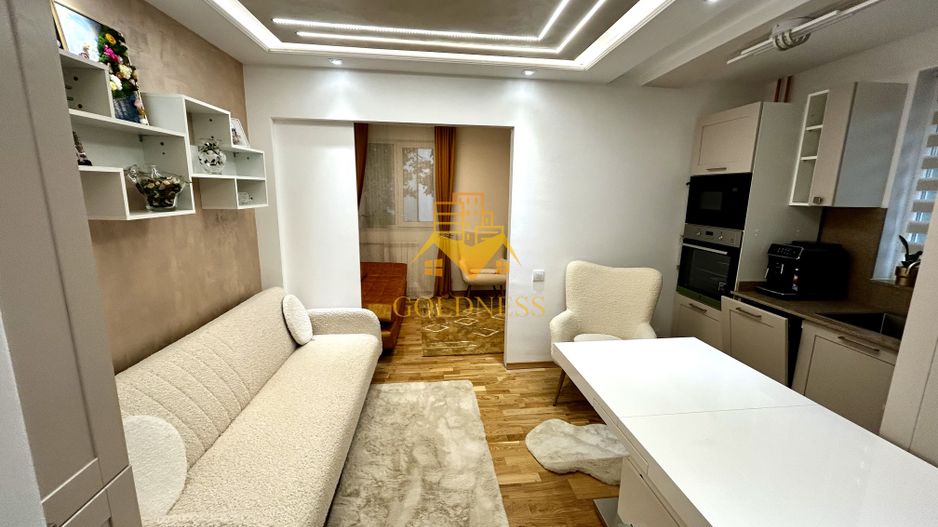 1 camera open space, Modern, Parcare, Hotel Royal, AC Gheorgheni - Poză 3