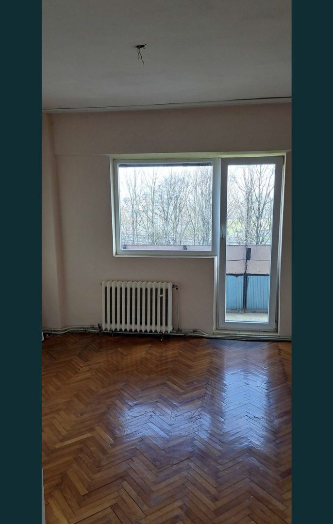 BRASADAS vinde ap 4 cam RENOVAT partial in Micro 16 etaj 3/8. - Poză 5