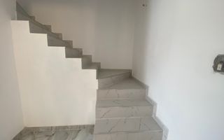 VALU LUI TRAIAN(COD 07) -Casa P+M 5 camere cu teren de 300 mp - Poză 11