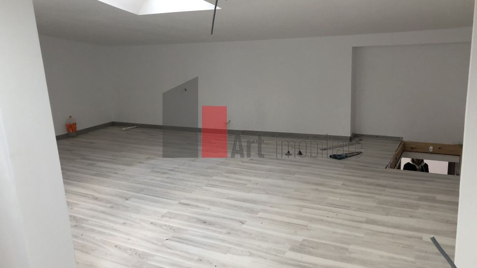 Casa noua în Giulesti de închiriat - curte 220mp - Poză 11