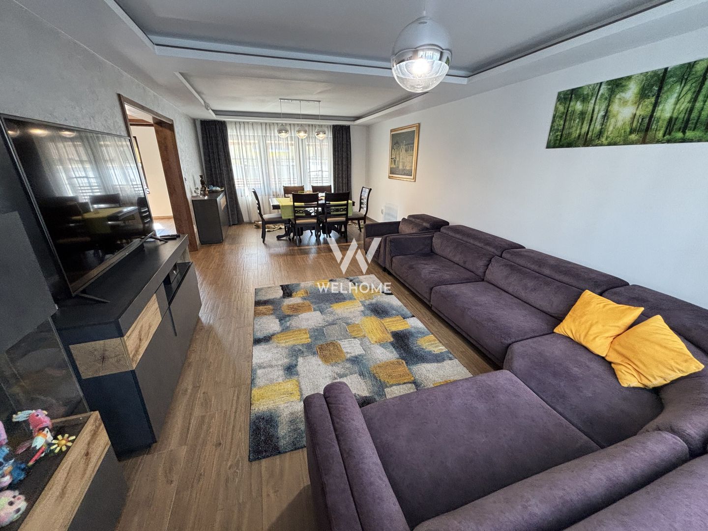 Casa generoasa LA CHEIE, curte 200 mp in Selimbar - Poză 1