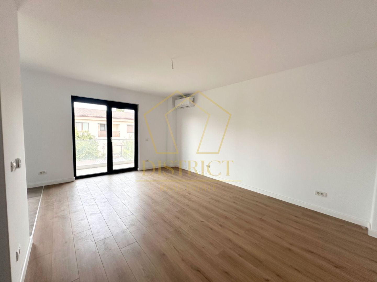 Apartament cu 2 camere | Aradului - Poză 1